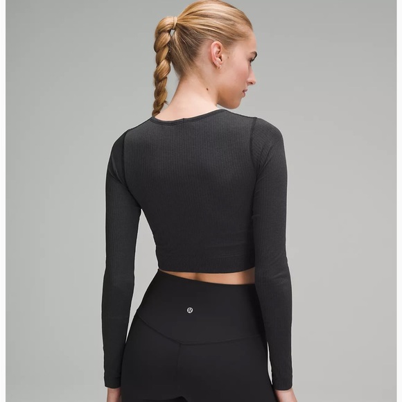 Lululemon Ebb to Street Long-Sleeve Shirt. Black, ribbed, cropped. - Picture 2 of 8